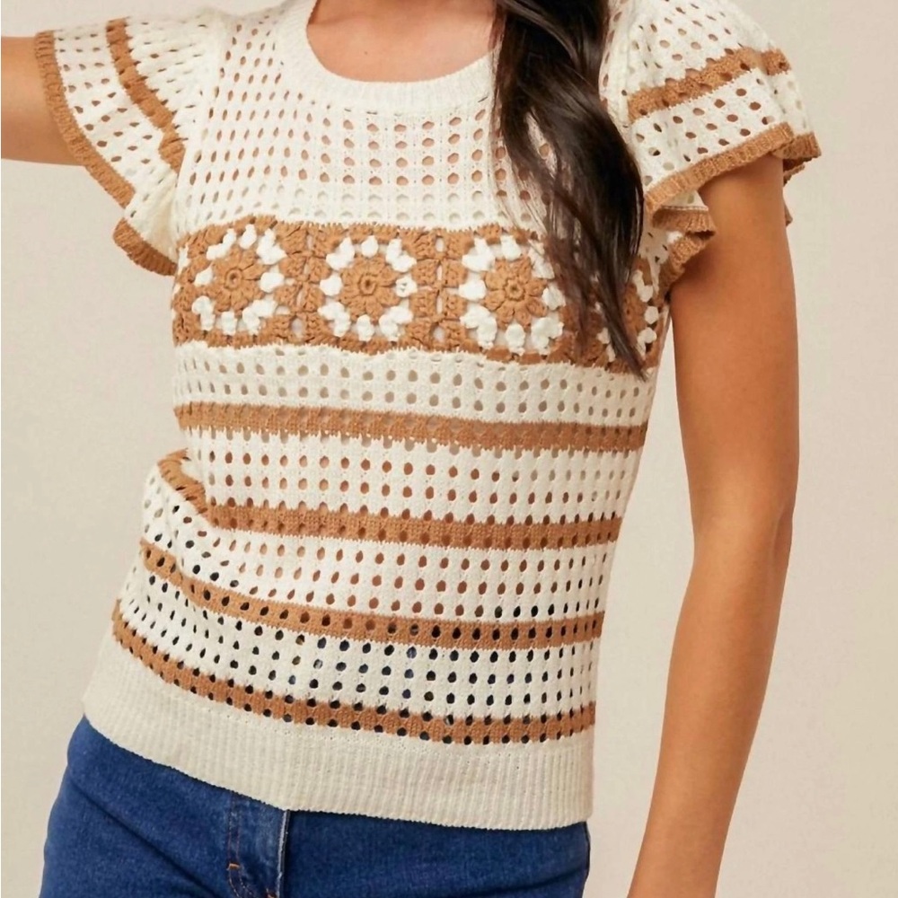 Gilli crochet knit ruffle sweater cream & brown floral/stripe Women’s S Boho Top